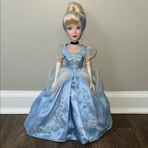 Disney Cinderella Princess Porcelain Brass Key Keepsake Doll